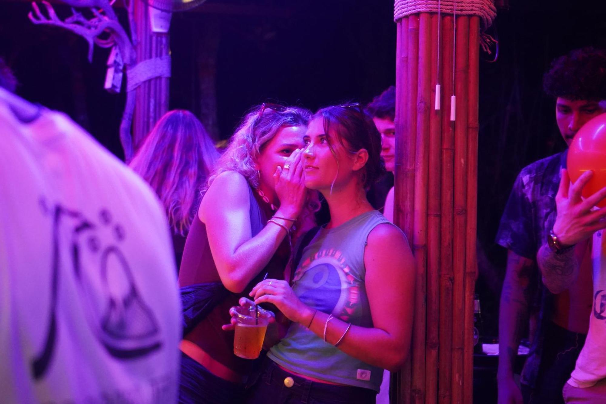Blanco Hideout Railay - Youth Hostel 18 To 35 Only Esterno foto